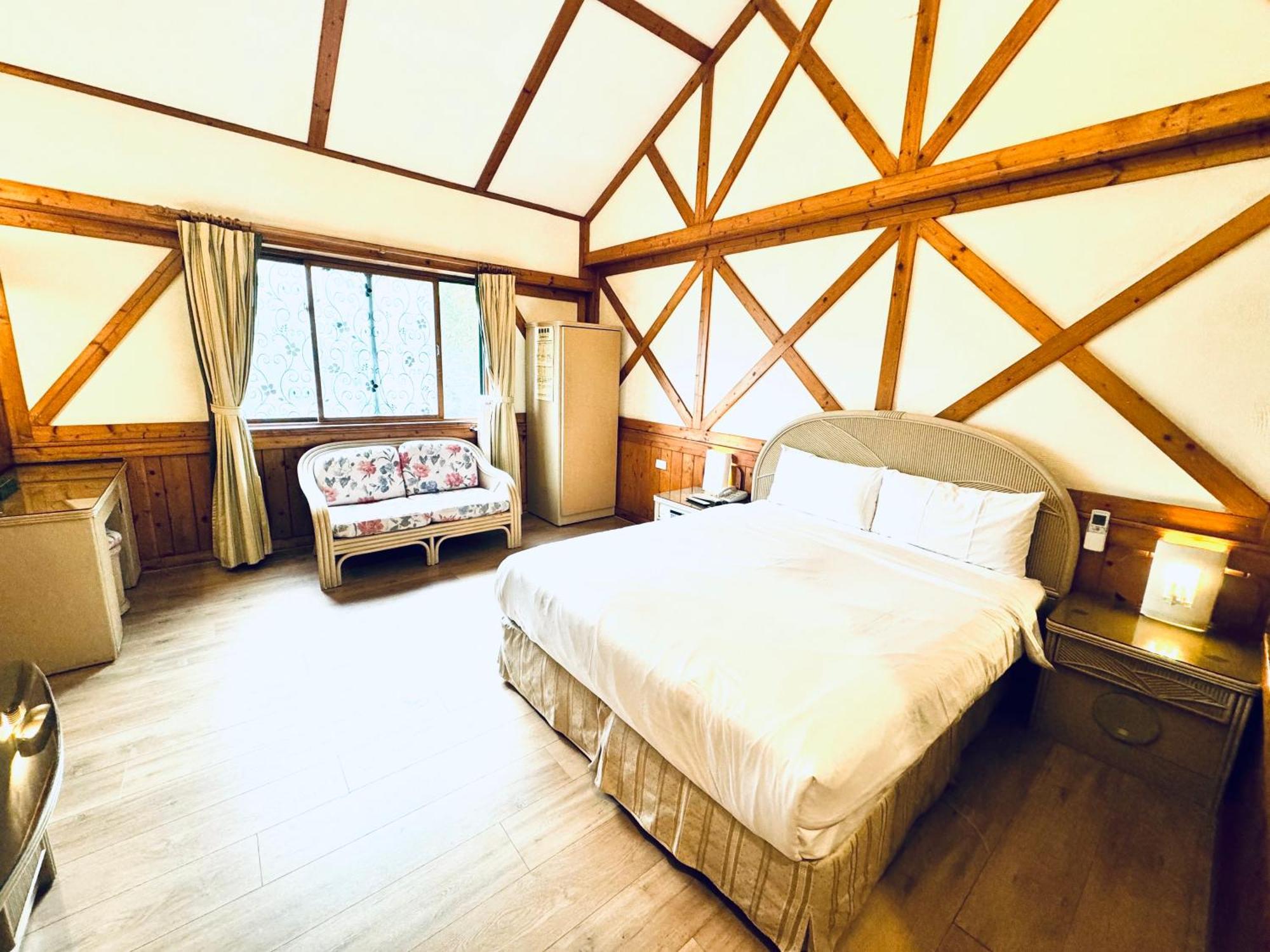 Ivy Motel Kota Chiayi Bagian luar foto